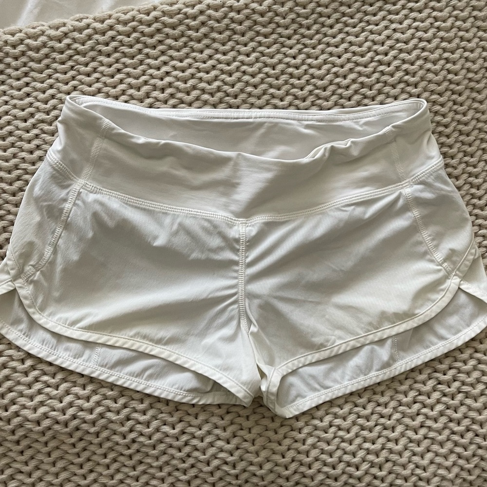size 6 white lululemon shorts